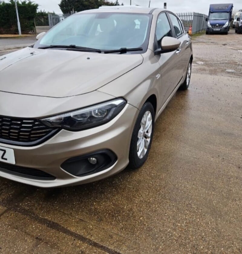 Fiat Tipo Easy Plus photo 2