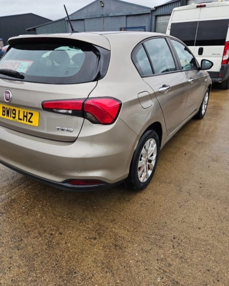 Fiat Tipo Easy Plus photo 5
