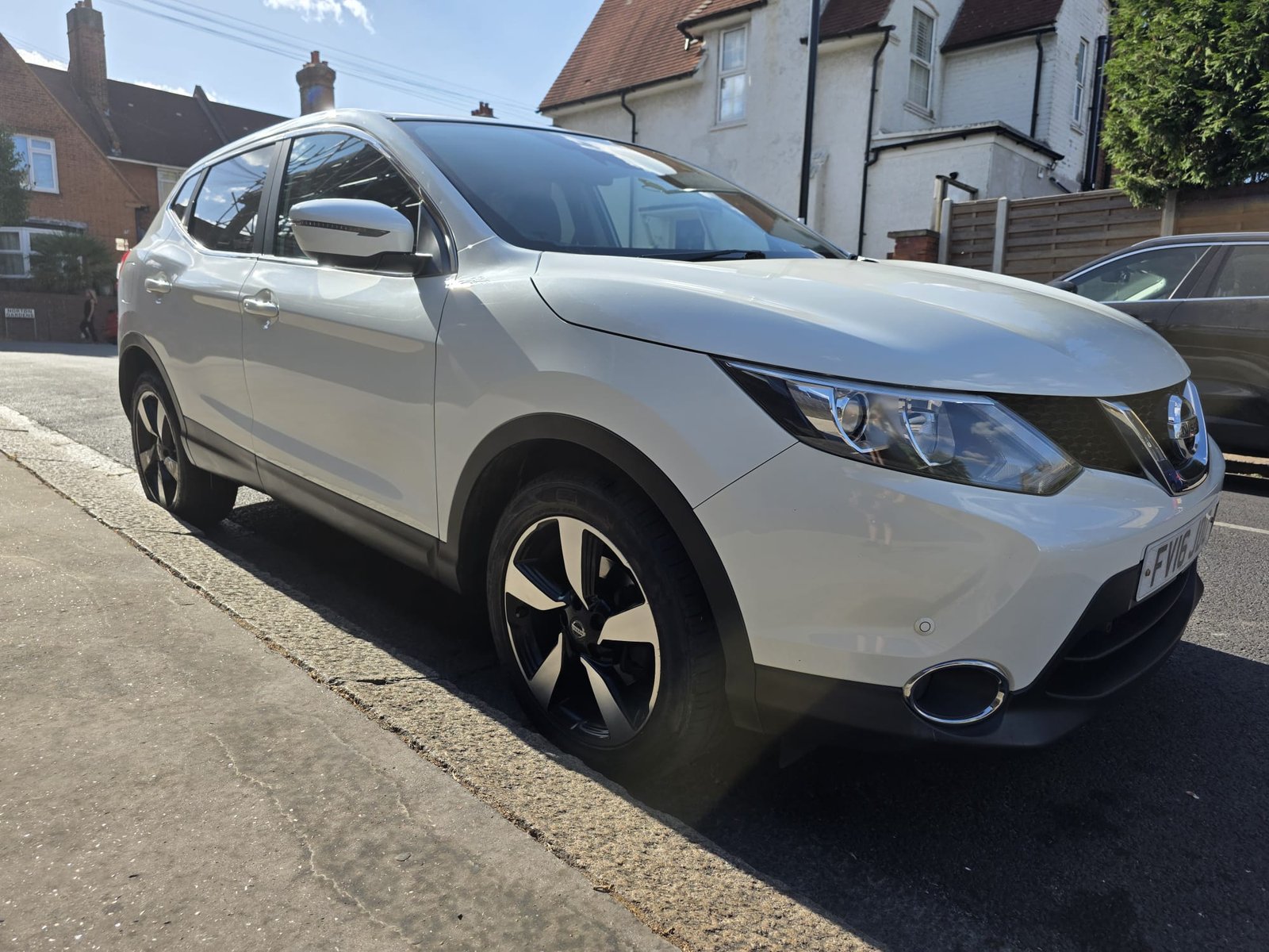 Nissan Qashqai 1.2 DIG-T N-Connecta photo 1