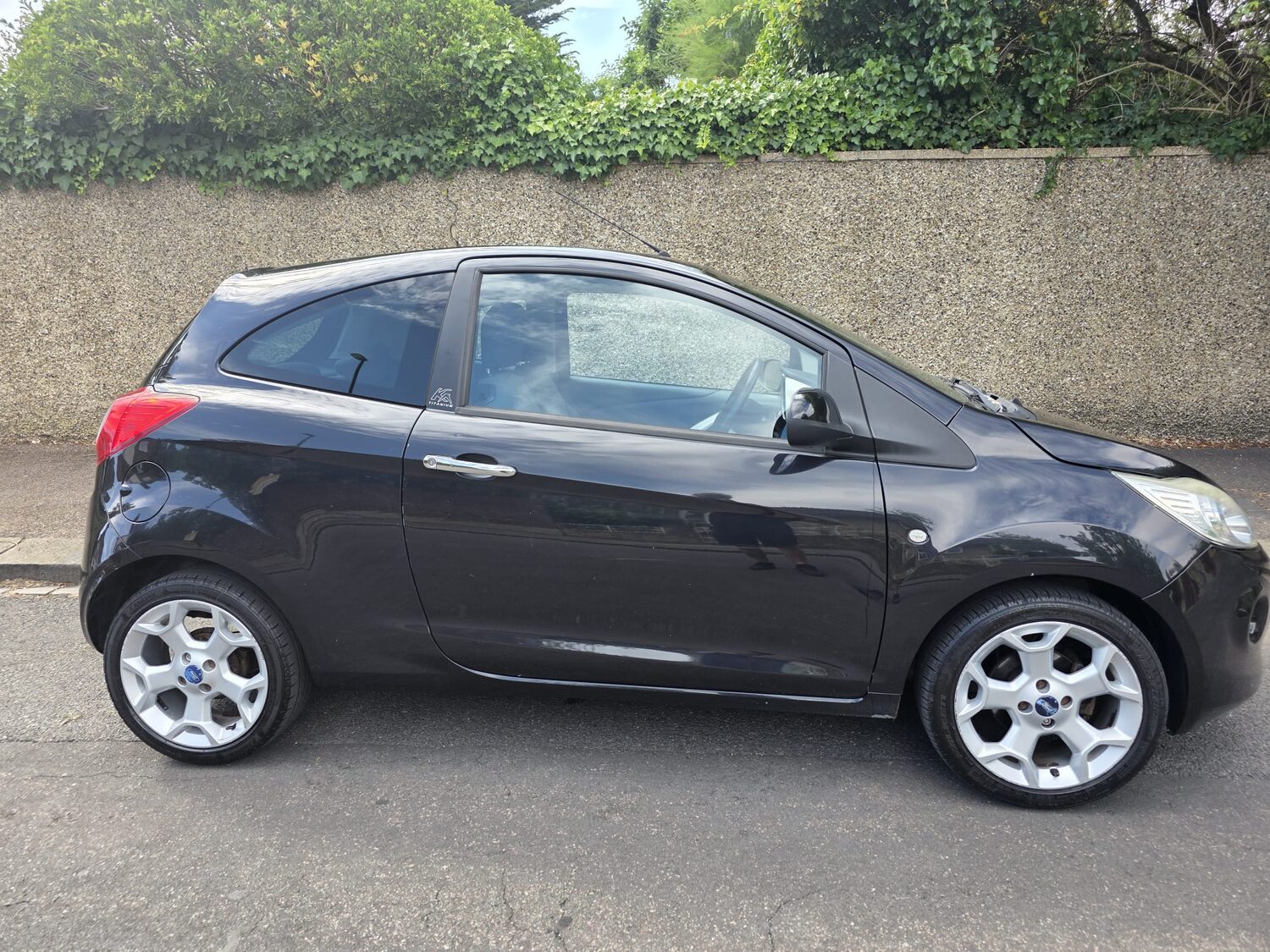 Ford Ka 1.2 Titanium photo 3