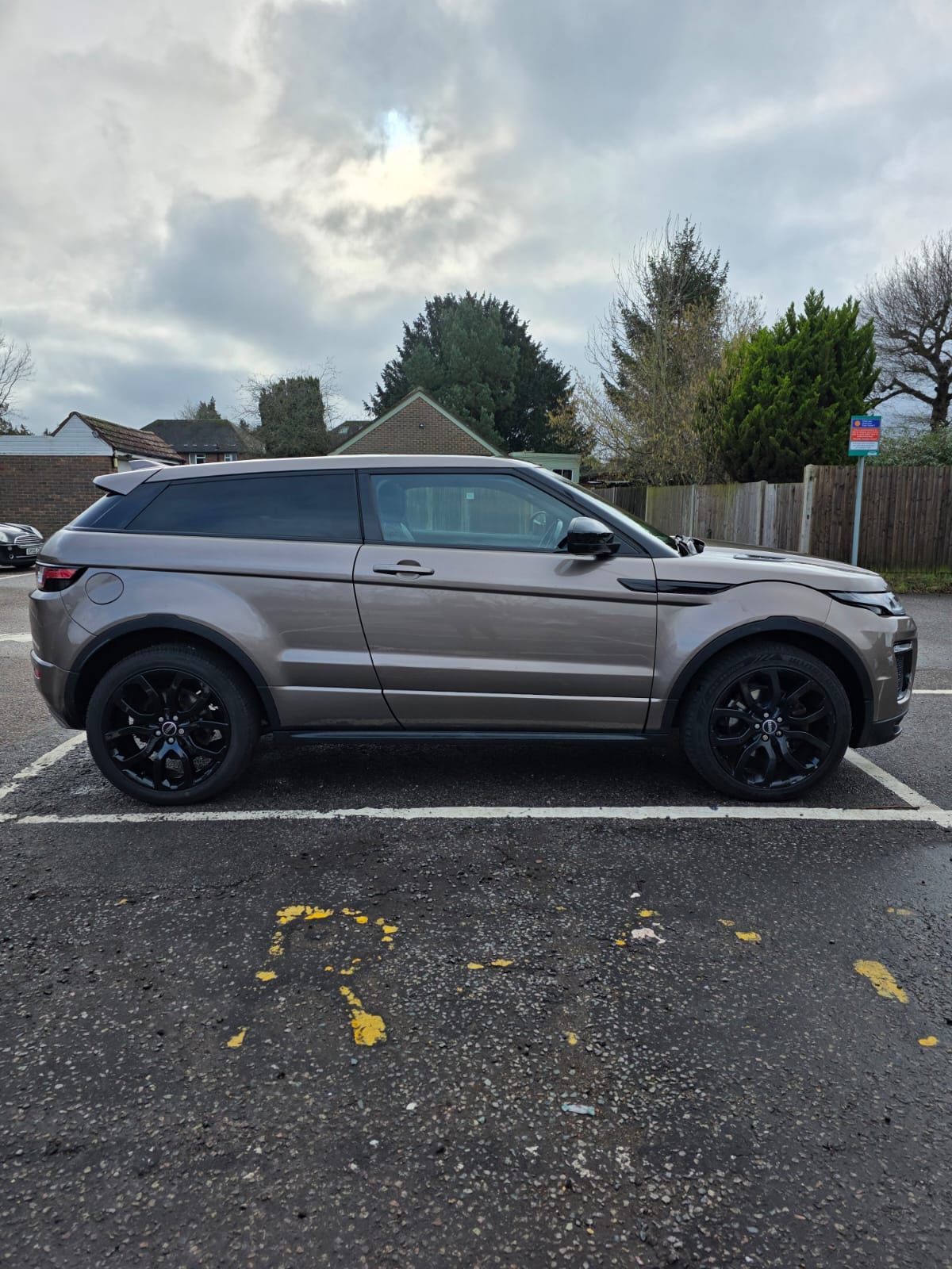 Range Rover Evoque HSE Dynamic 2.0 TD4 Auto photo 3